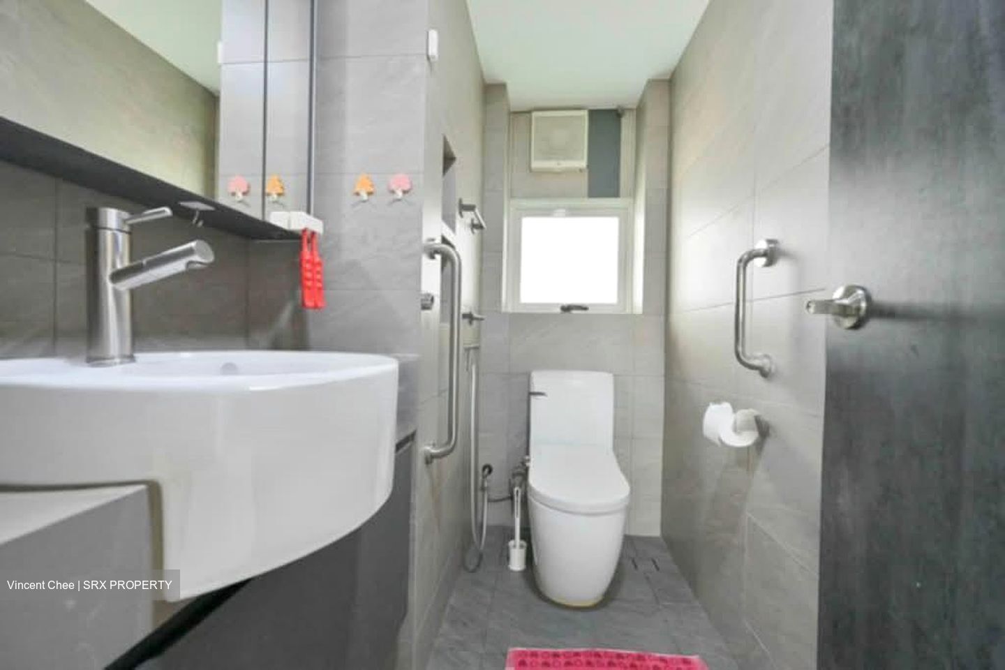 The Esparis (D18), Condominium #572184661